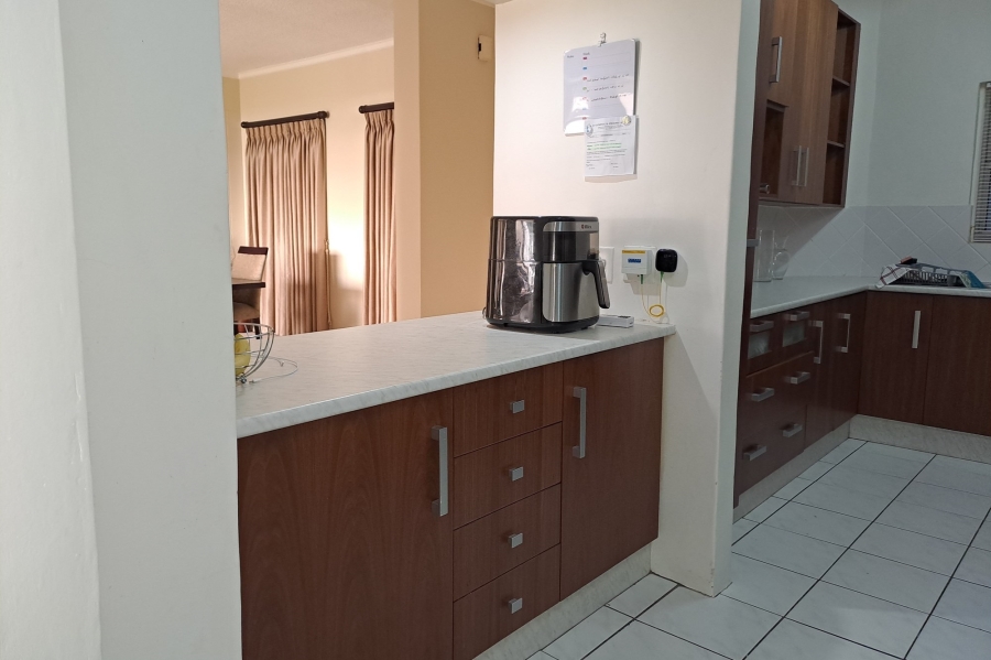 3 Bedroom Property for Sale in Summerstrand Eastern Cape